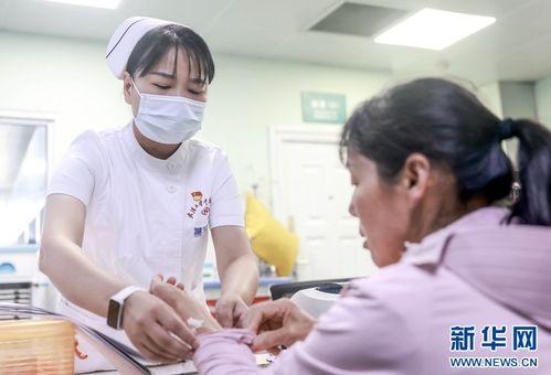 胸外科护士吃瓜,见证医疗现场的温馨瞬间