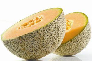 夜里吃哈密瓜,甜蜜哈密瓜，唤醒味蕾的夜晚佳品